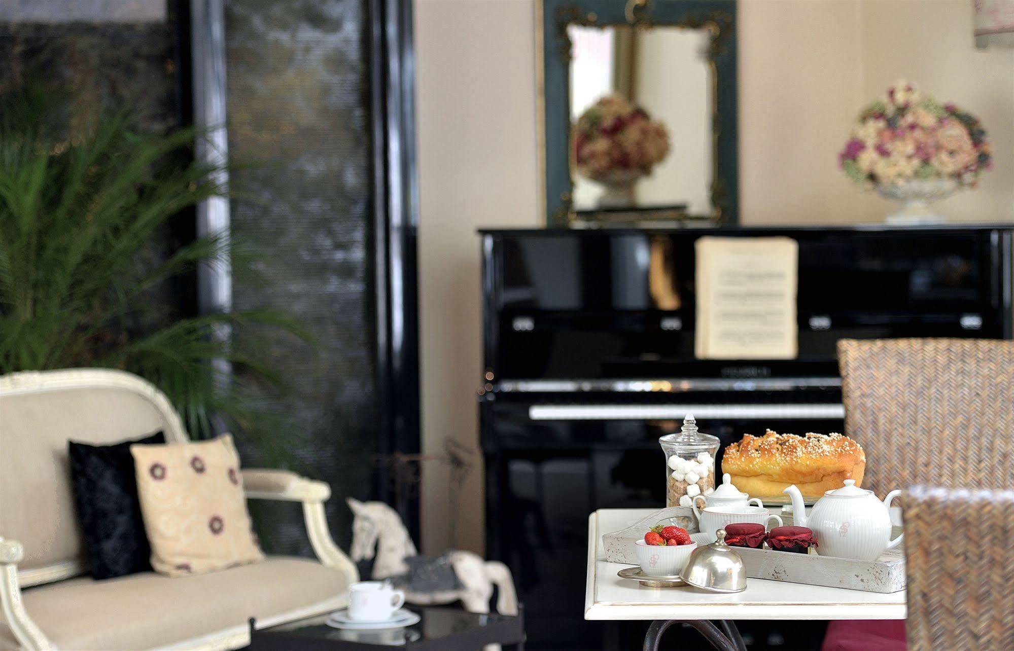 Hotel Saint Pierre Boutique-Hotel Сомюр Экстерьер фото